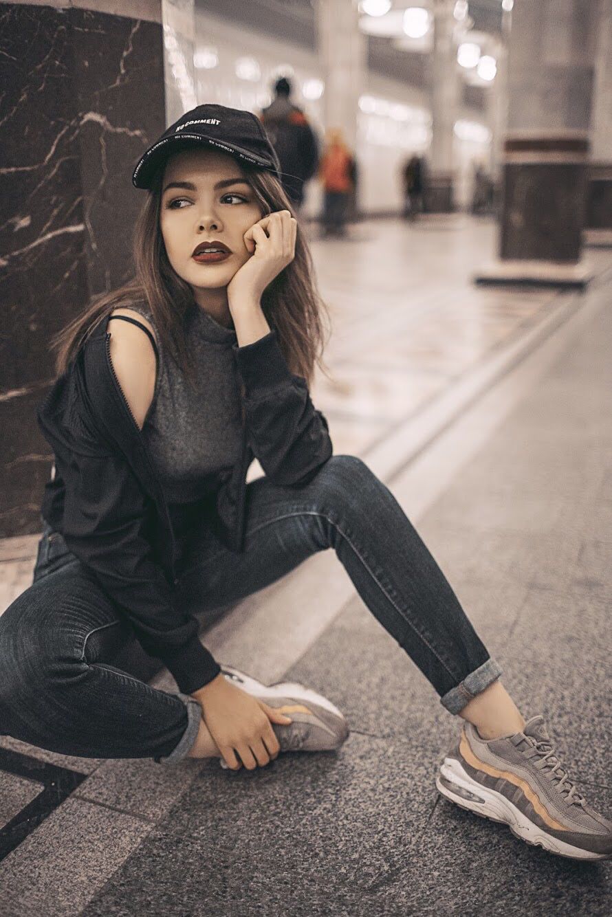 Sassy girls in Nashik