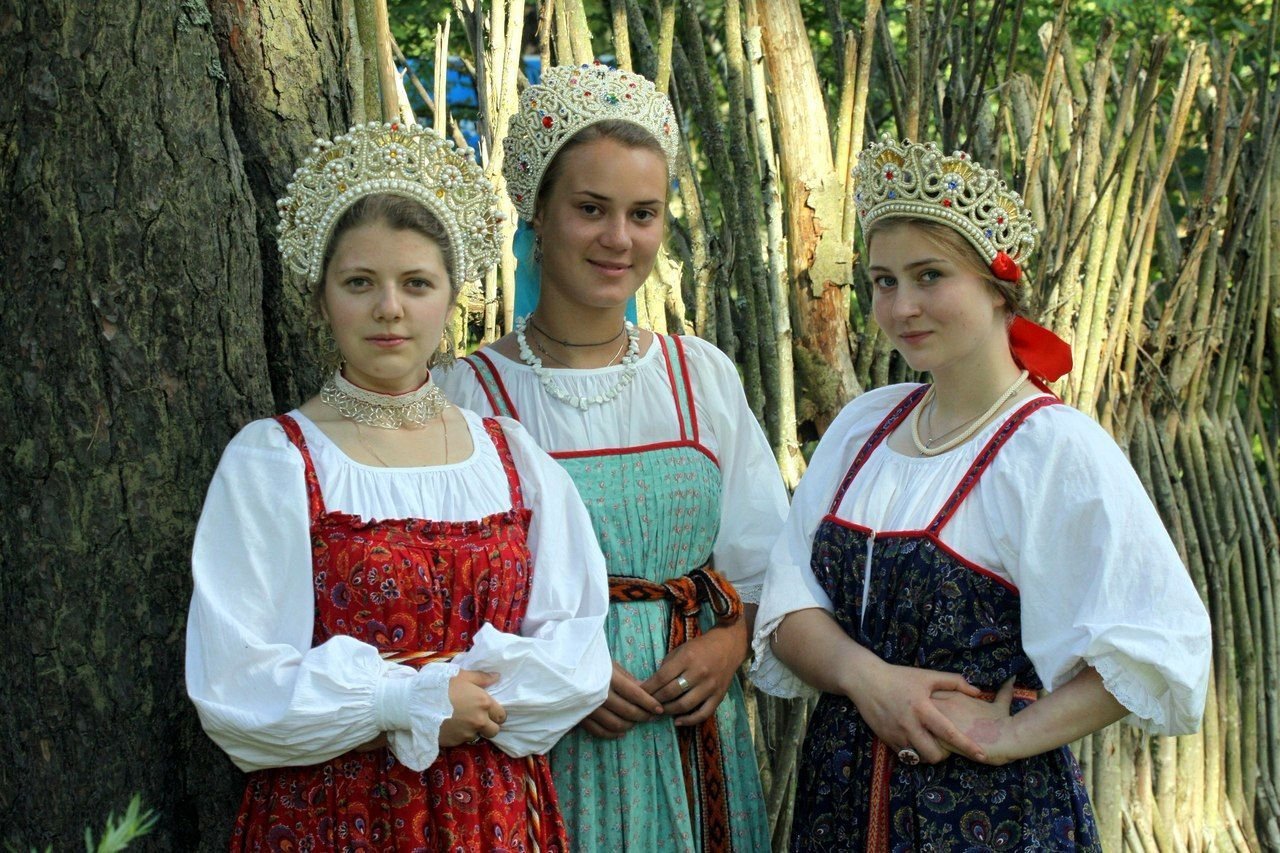 Sexy model Girls in Slavic costumes in Nashik